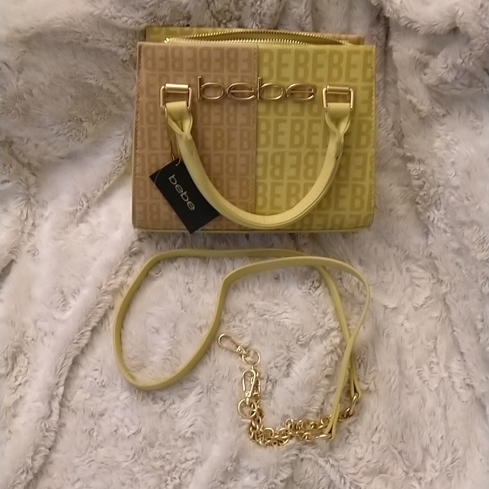 bebe Crossbody Logo print purse ✨NWT✨